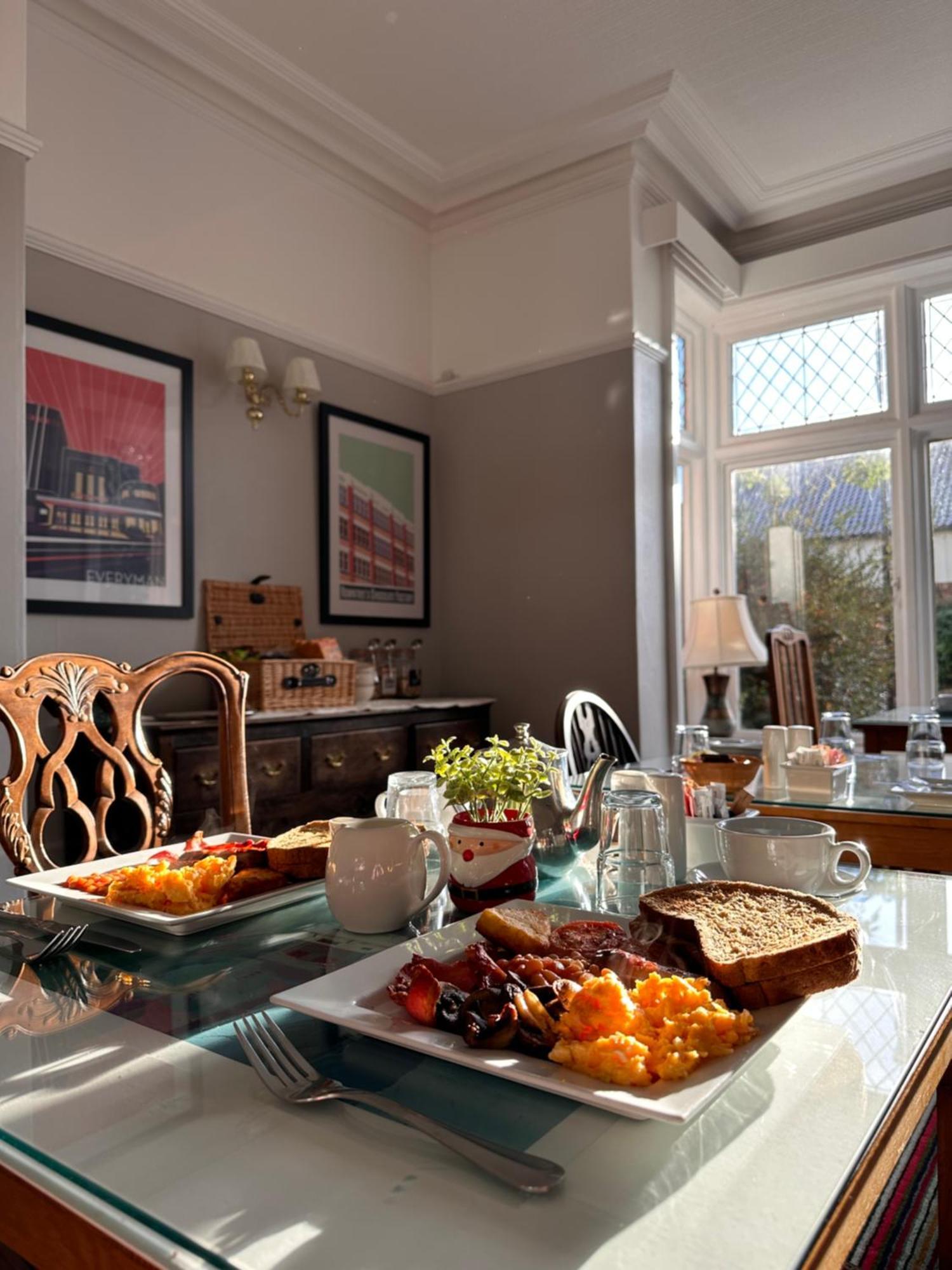 St George'S Guest House York Esterno foto