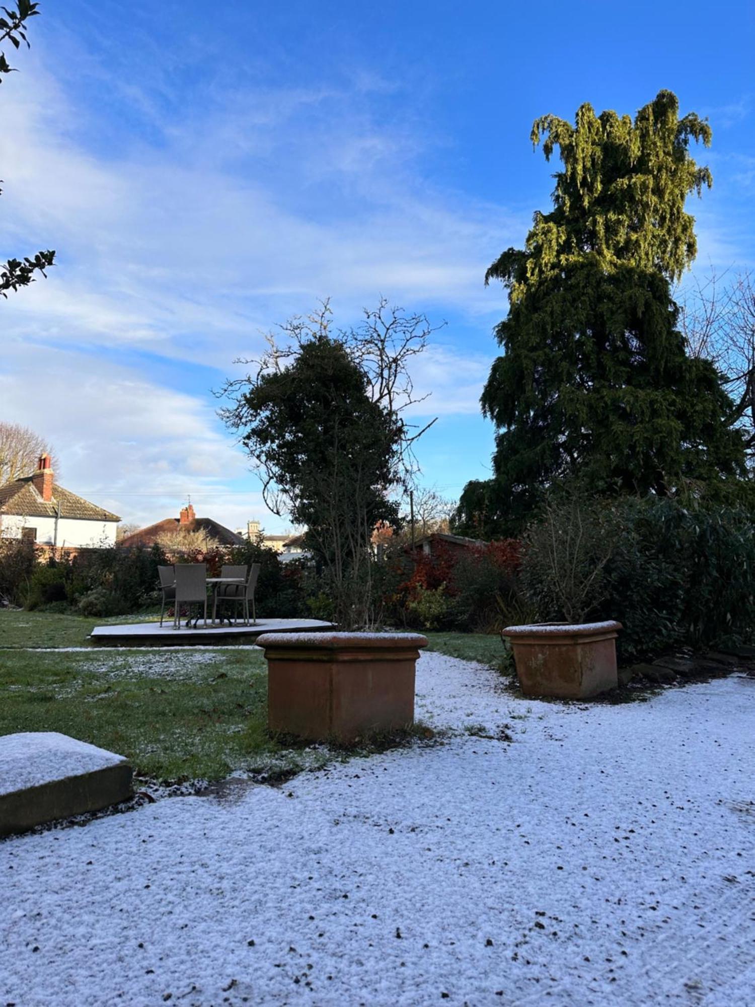 St George'S Guest House York Esterno foto